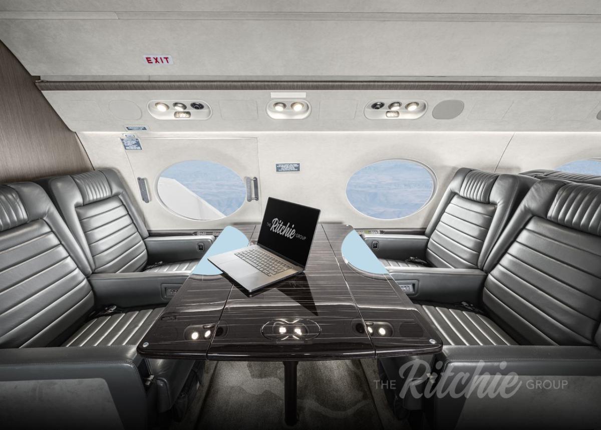2009 Gulfstream G450 Photo 3