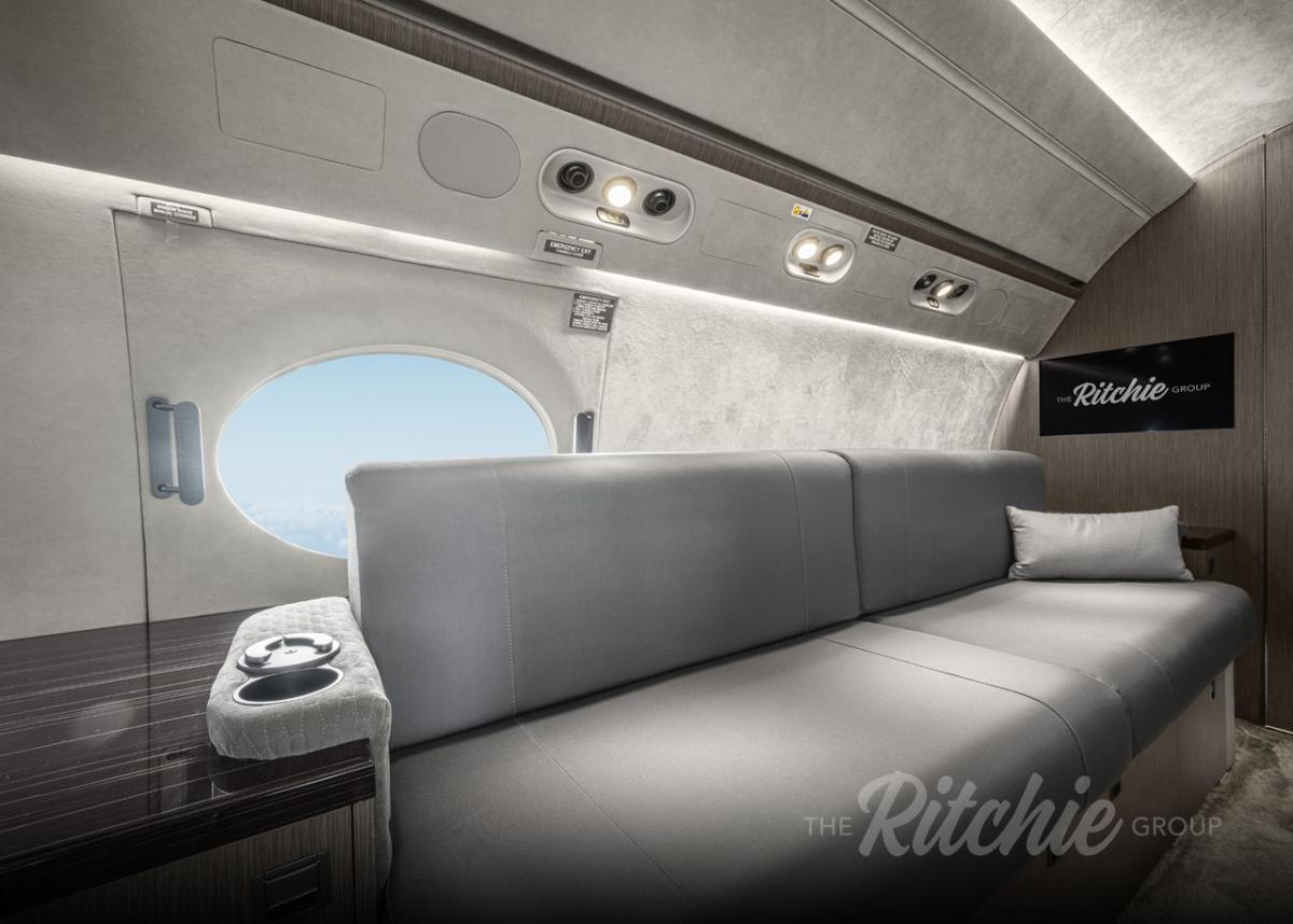 2009 Gulfstream G450 Photo 5