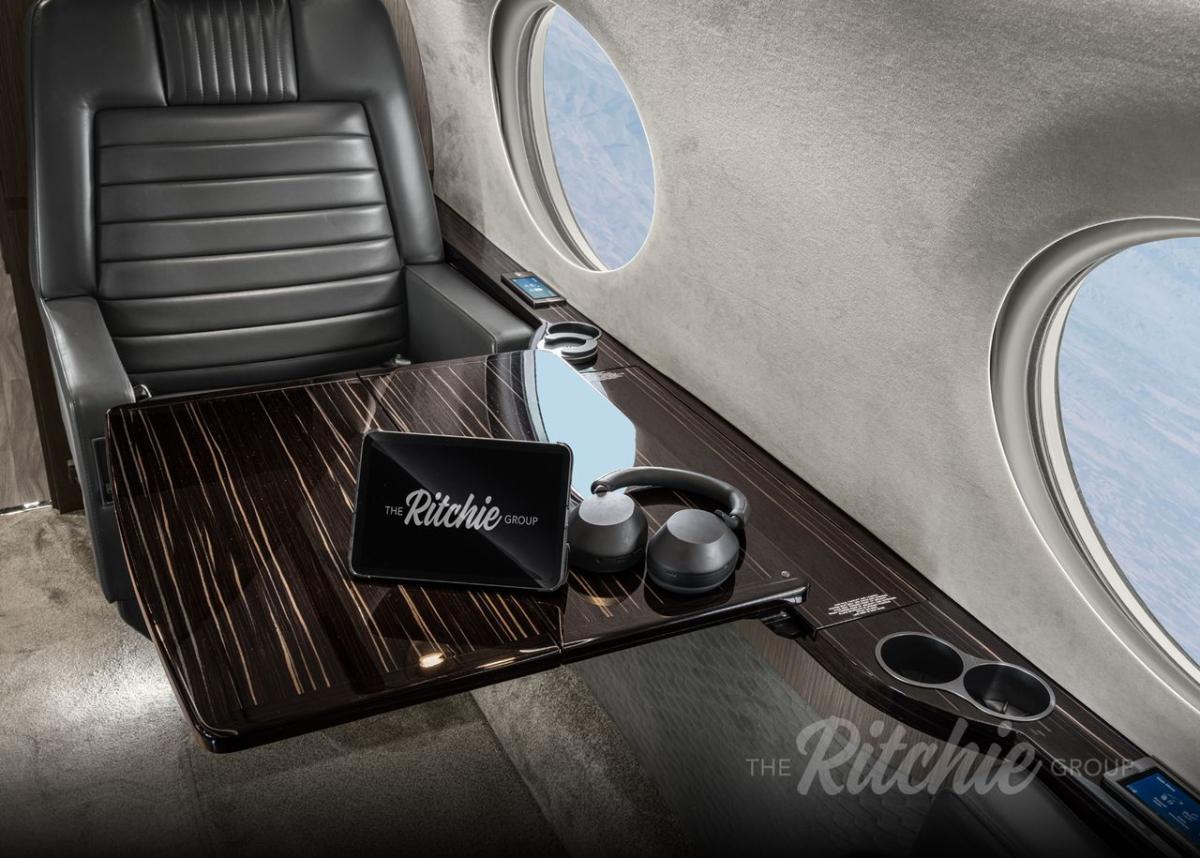 2009 Gulfstream G450 Photo 7