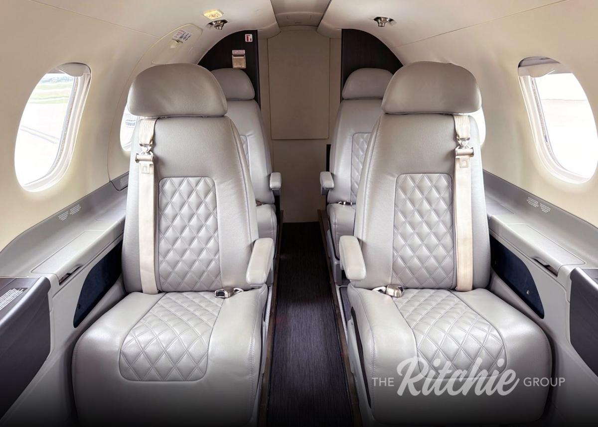 2012 Embraer Phenom 300 Photo 4