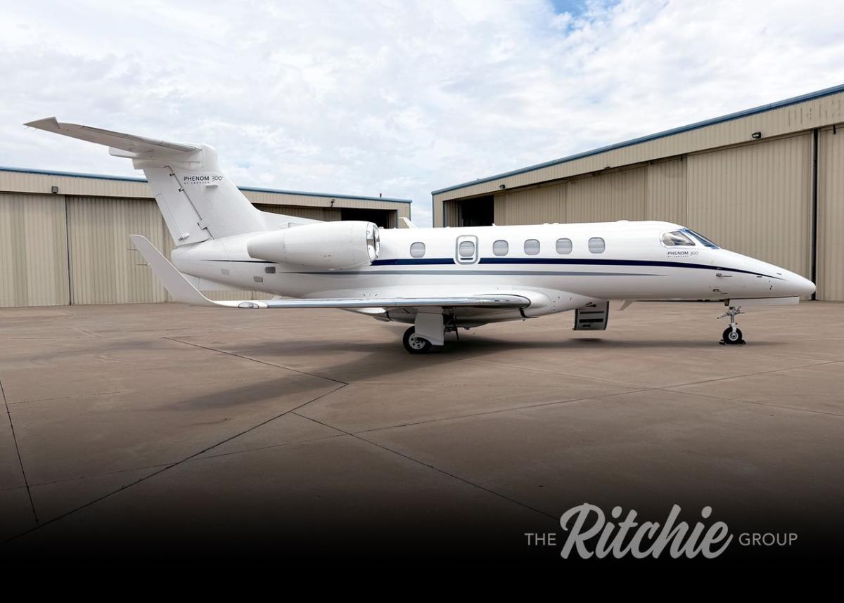 2012 Embraer Phenom 300 Photo 3