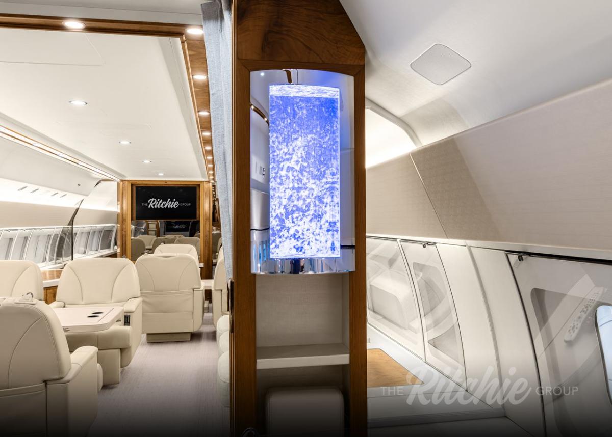 Boeing Business Jet Photo 6
