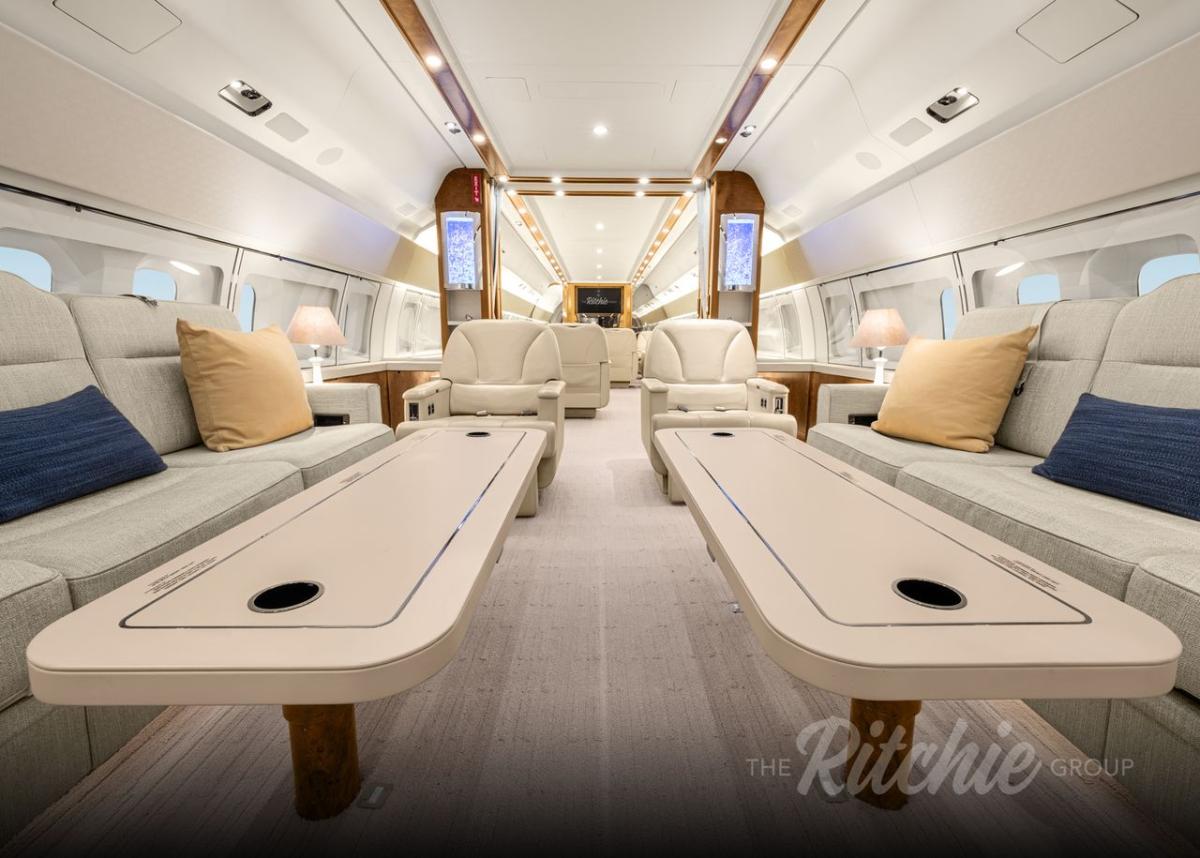 Boeing Business Jet Photo 7