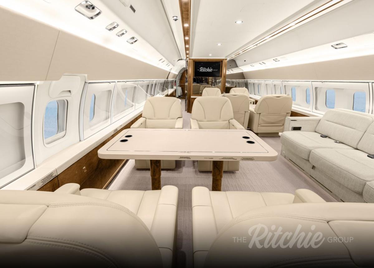 Boeing Business Jet Photo 7