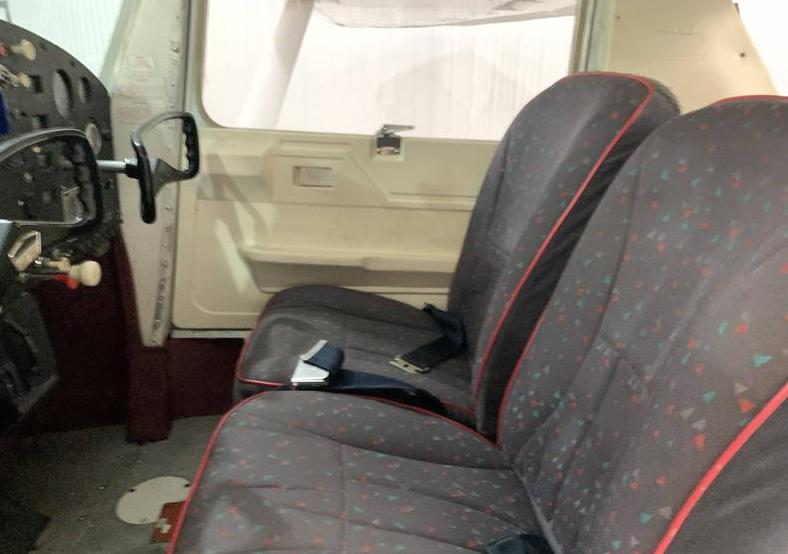 Cessna 150F Photo 3