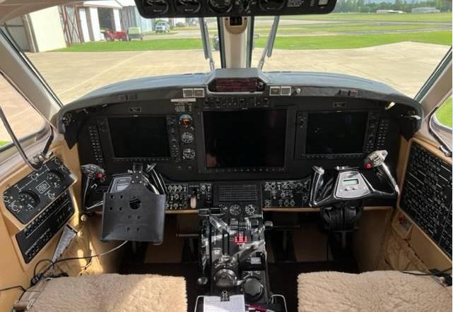 1999 Beech King Air 350 Photo 5