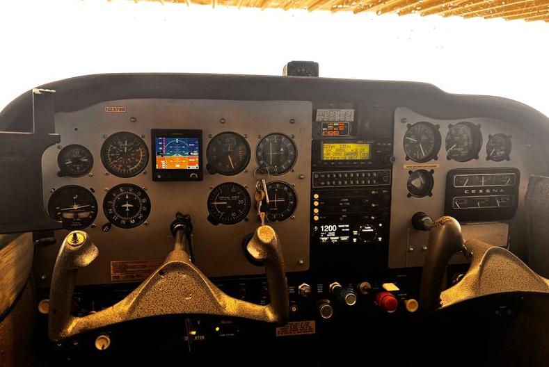 1967 CESSNA 172 T41B 180HP Photo 5