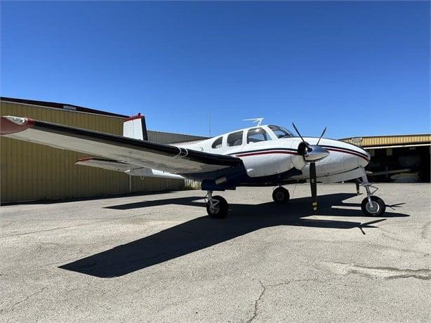 1956 BEECHCRAFT E50 TWIN BONANZA Photo 2