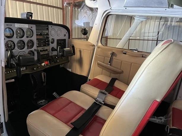 1979 CESSNA 172N SKYHAWK Photo 5
