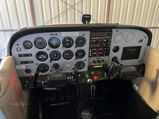 1979 CESSNA 172N SKYHAWK Photo 4