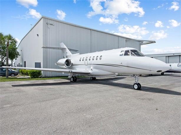 HAWKER 1000A Photo 2