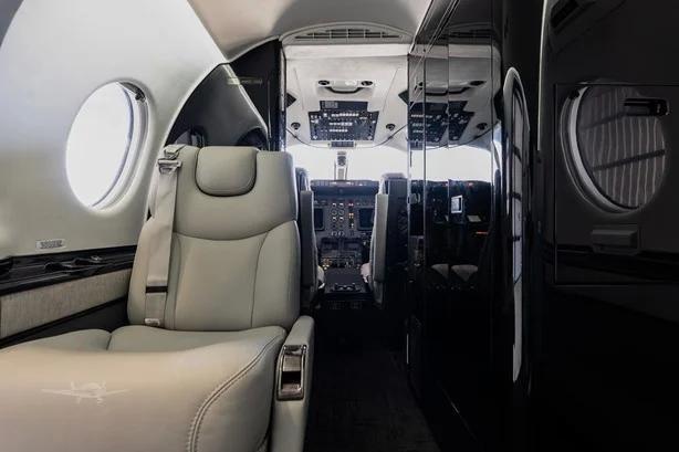 1999 BEECHCRAFT BEECHJET 400A Photo 4