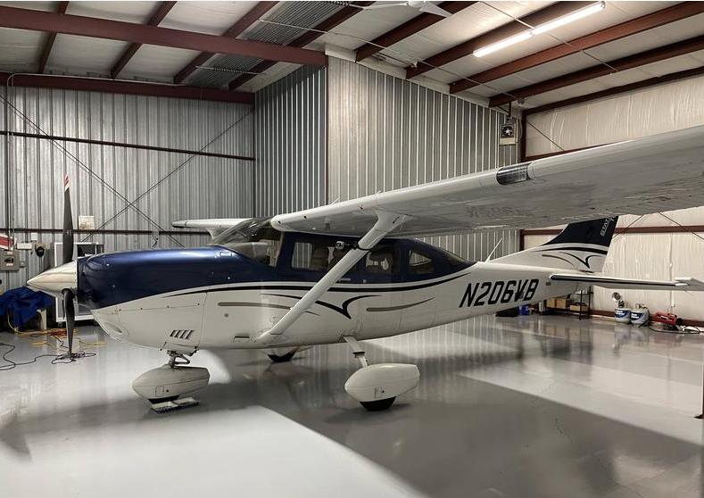 2013 Cessna Turbo 206 with A/C Photo 3