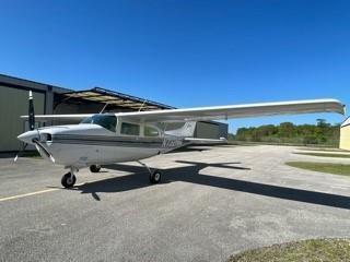 1977 CESSNA 210 Photo 2