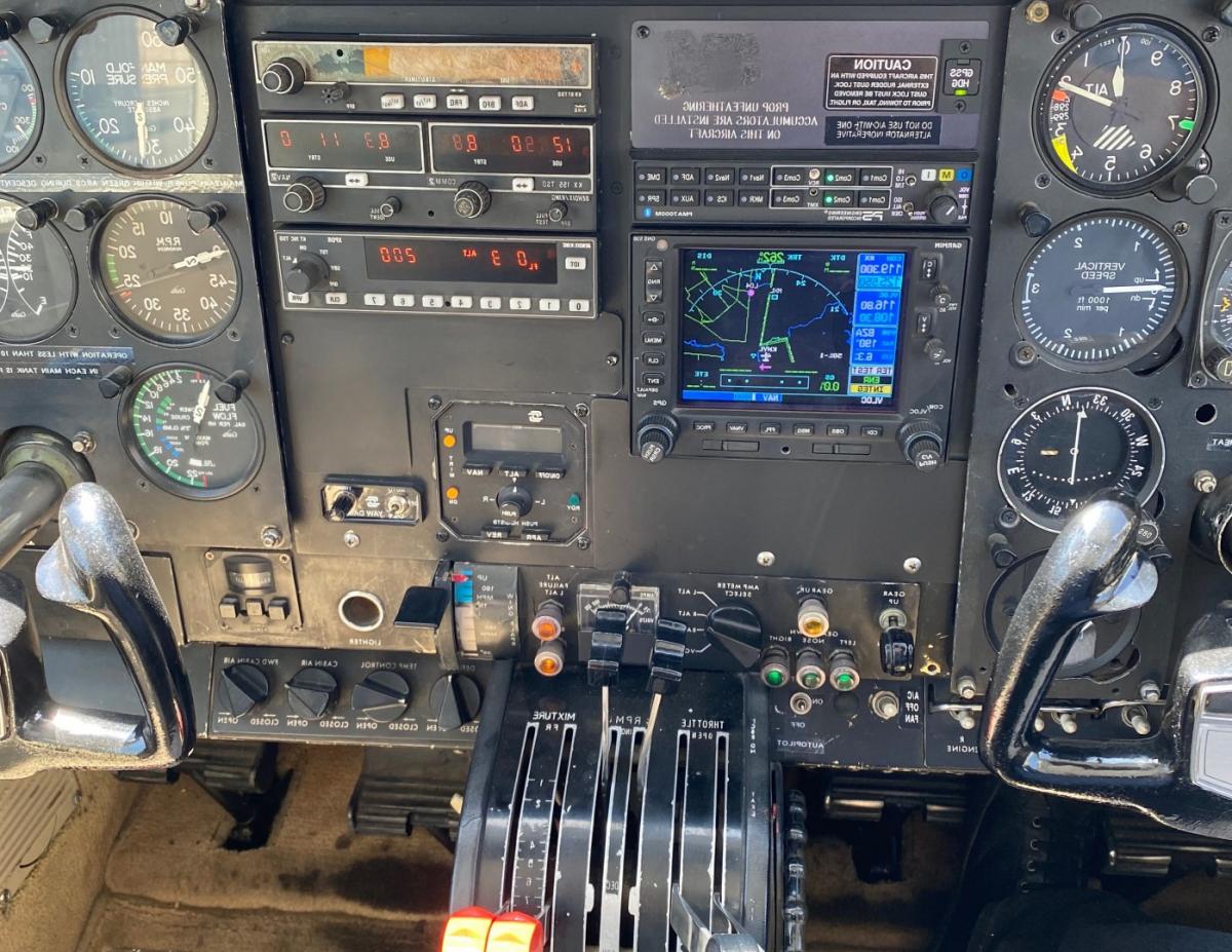 1969 Cessna 310P Photo 4