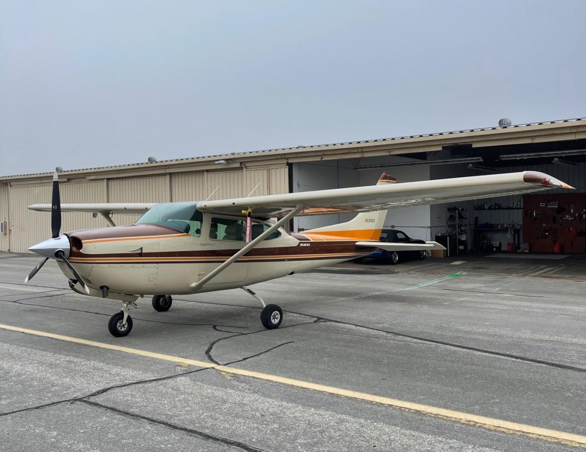 1980 Cessna TR182RG Photo 2