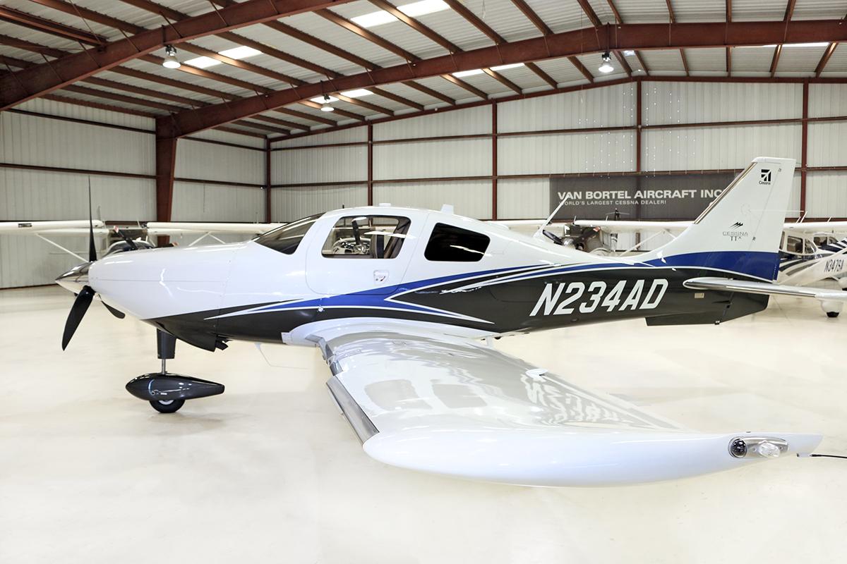 2015 Cessna T240 TTx Photo 2