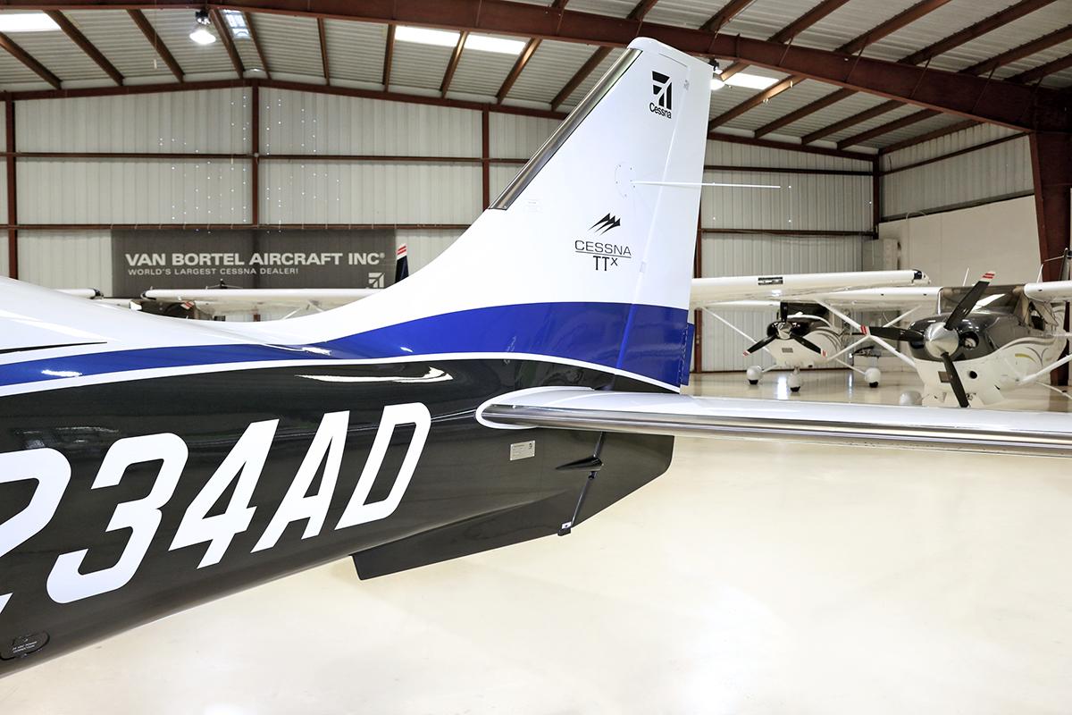 2015 Cessna T240 TTx Photo 5