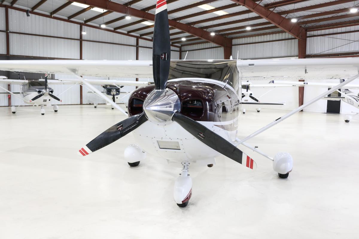 2004 CESSNA TURBO 182T SKYLANE  Photo 4