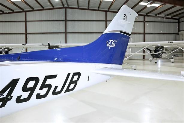 2004 CESSNA TURBO 182T SKYLANE Photo 5