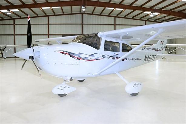 2002 CESSNA TURBO 182T SKYLANE Photo 3