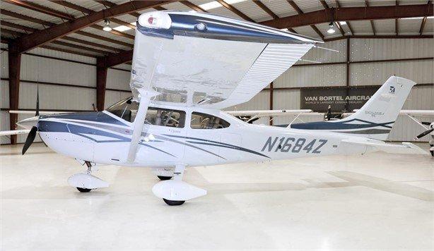 2007 CESSNA TURBO 182T SKYLANE Photo 2