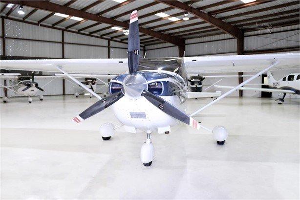 2007 CESSNA TURBO 182T SKYLANE Photo 4