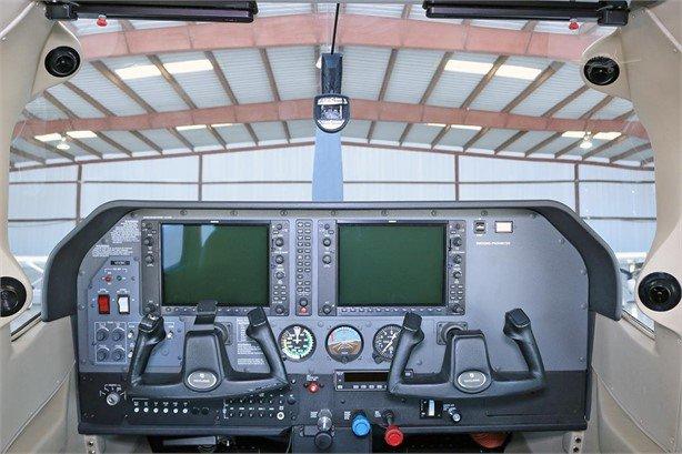 2005 CESSNA 182T SKYLANE Photo 6