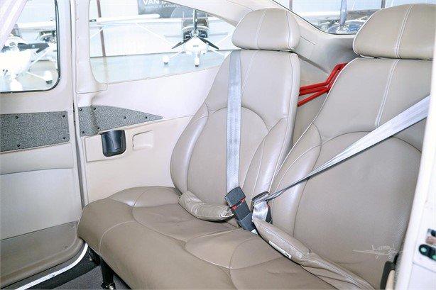 2005 CESSNA 182T SKYLANE Photo 7