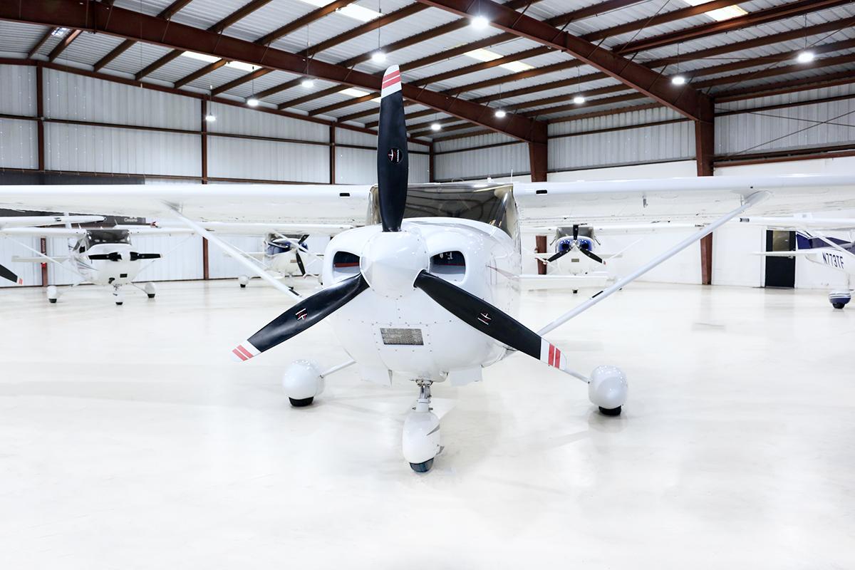 2001 CESSNA 182T SKYLANE Photo 4
