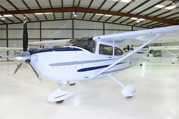 2003 CESSNA 182T SKYLANE Photo 4