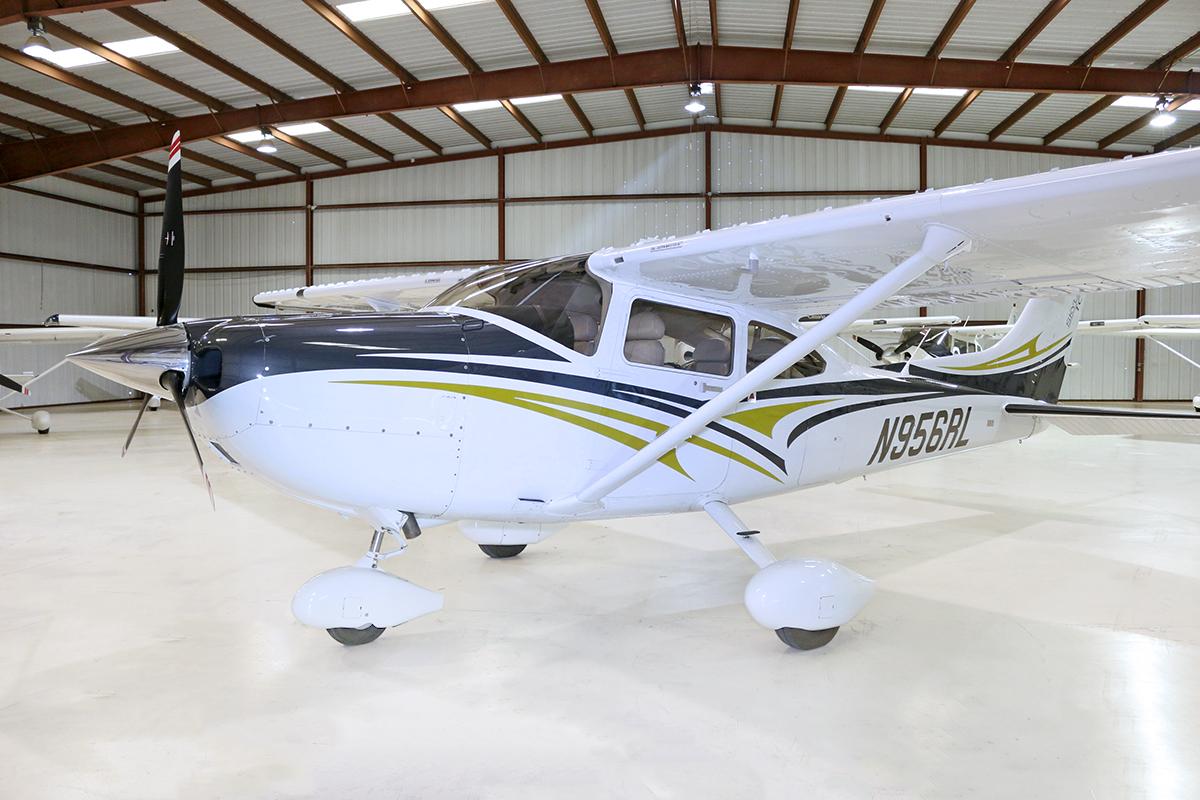 2012 Cessna T182T Turbo Skylane Photo 2