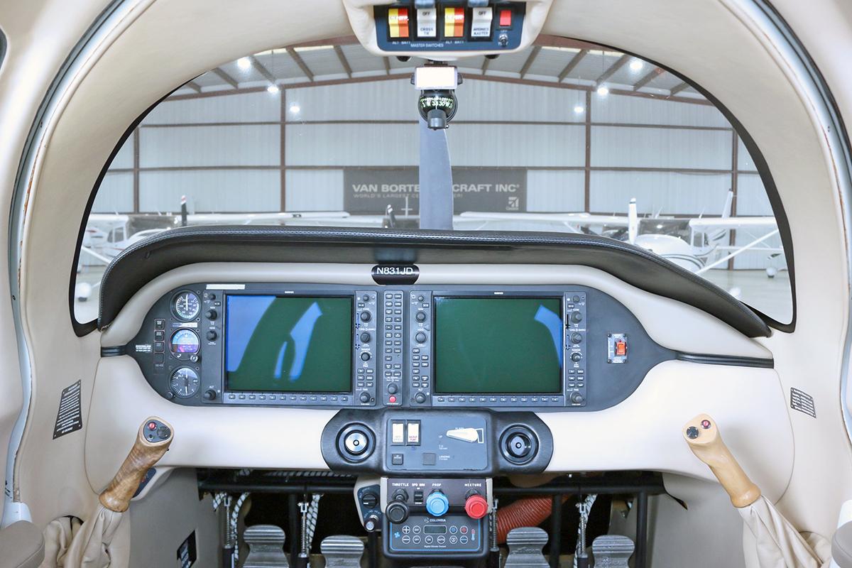 2006 CESSNA 350 Photo 7