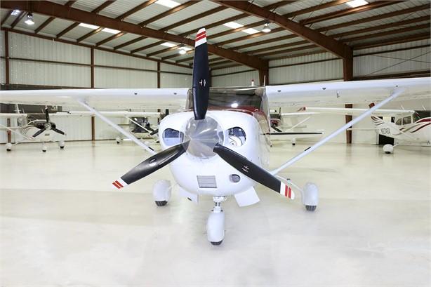 2005 CESSNA TURBO 206H STATIONAIR Photo 4