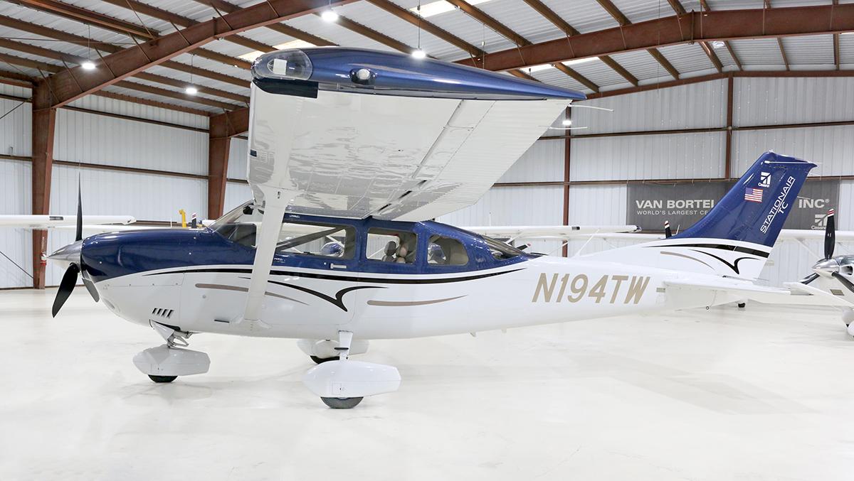 2014 CESSNA TURBO 206H STATIONAIR Photo 2