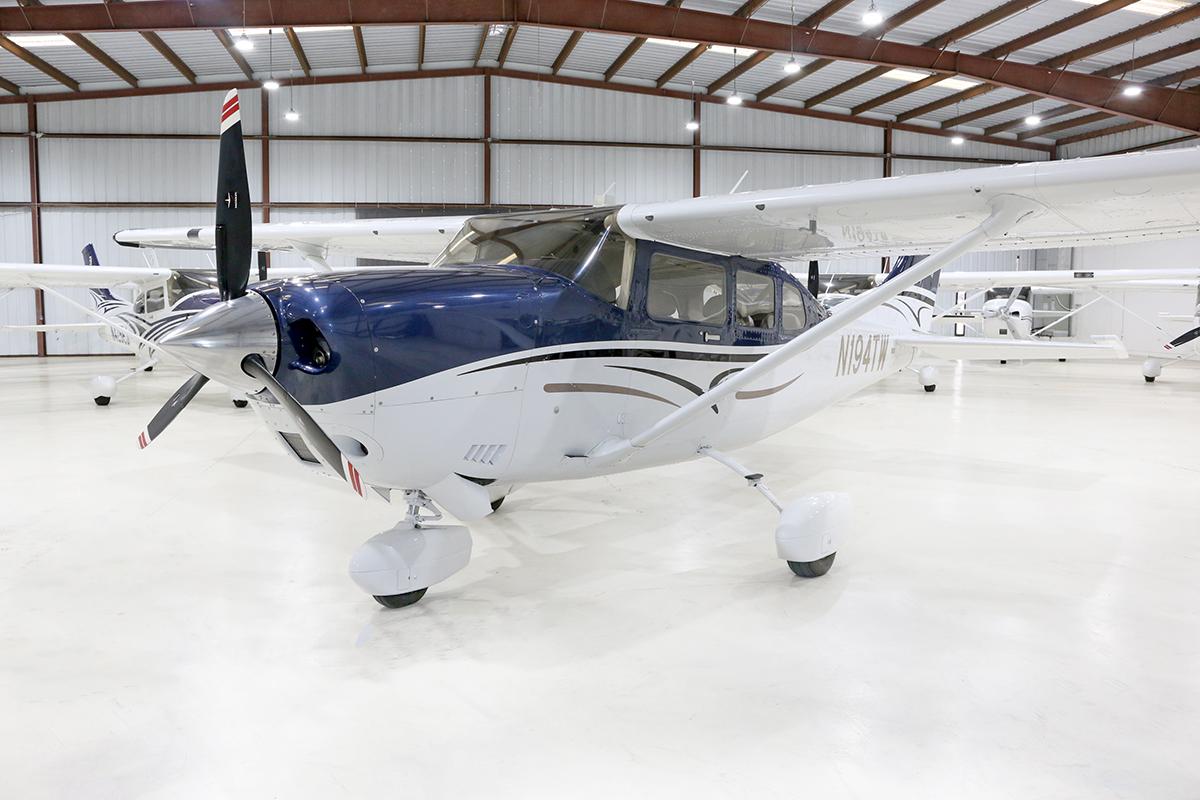 2014 CESSNA TURBO 206H STATIONAIR Photo 3