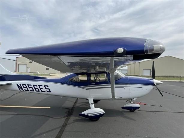 2017 Cessna 182T Skylane Photo 4