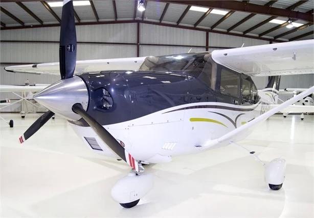 2012 CESSNA TURBO 206H STATIONAIR Photo 4