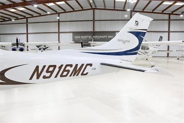 2009 CESSNA TURBO 182T SKYLANE Photo 5