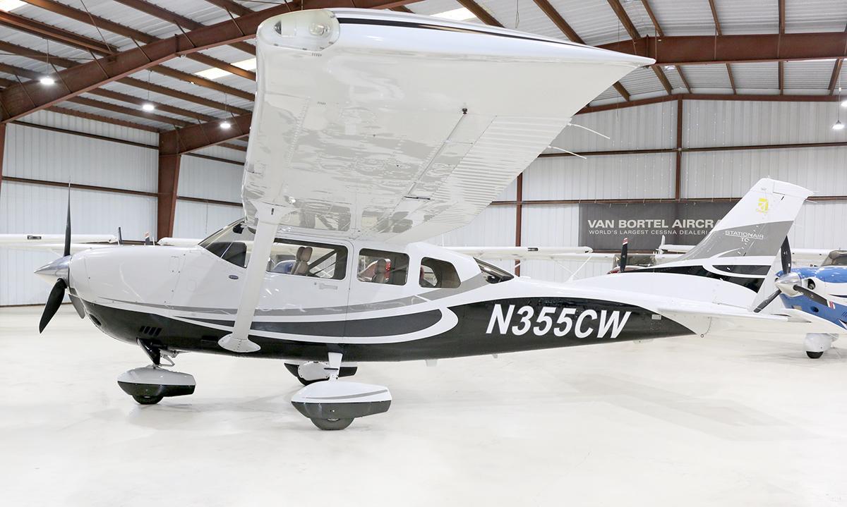 2008 Cessna T206H Photo 3