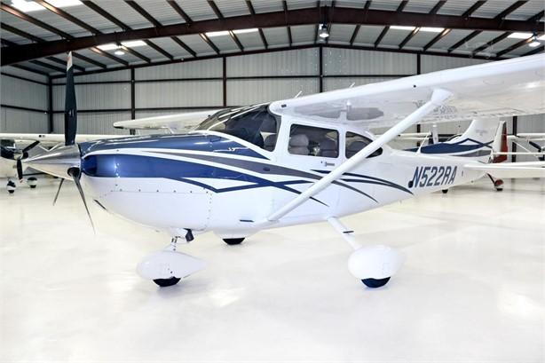 2007 CESSNA TURBO 182T SKYLANE Photo 2