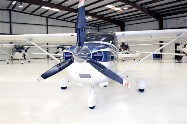 2007 CESSNA TURBO 182T SKYLANE Photo 4