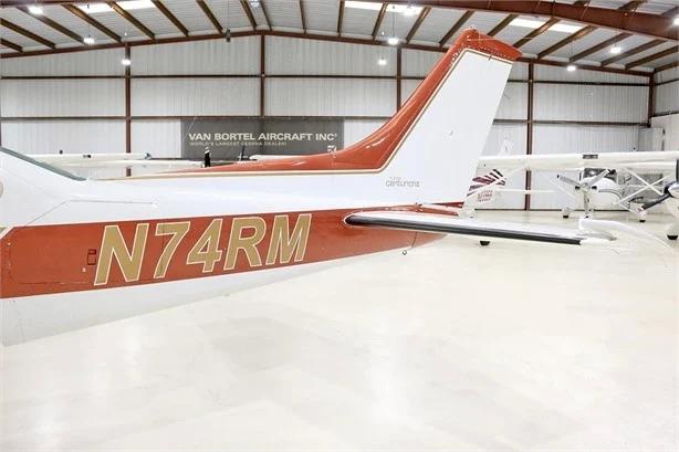1977 CESSNA TURBO 210M Photo 5