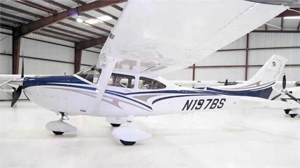 2012 CESSNA TURBO 182T SKYLANE Photo 3