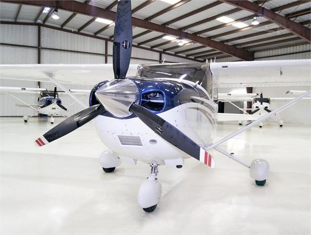 2012 CESSNA TURBO 182T SKYLANE Photo 4
