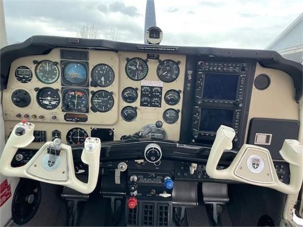 1991 BEECHCRAFT F33A BONANZA Photo 4