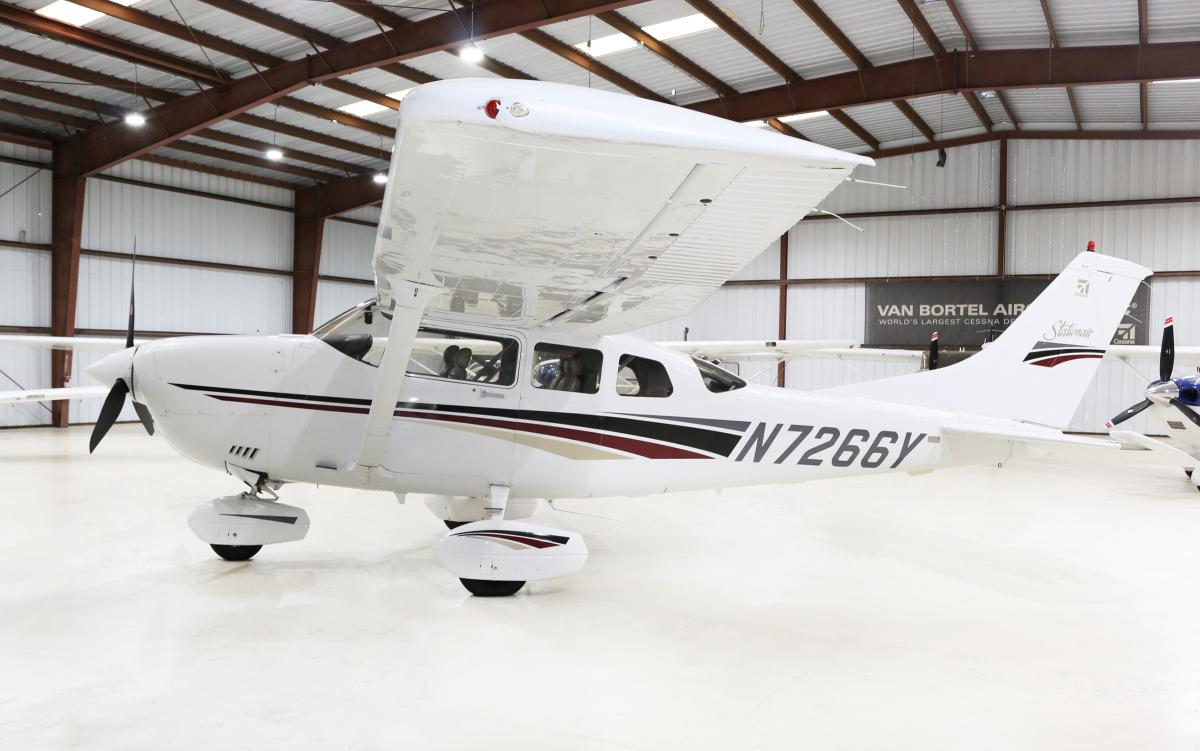 1999 Cessna 206H Stationair Photo 4