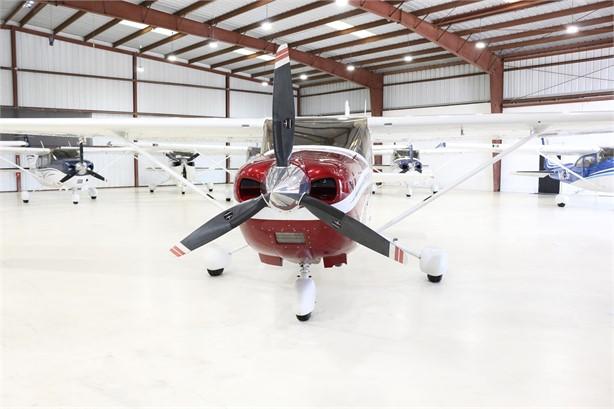 2009 CESSNA TURBO 182T SKYLANE Photo 4