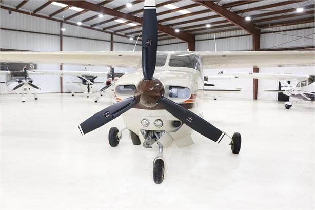 1981 CESSNA P210N Photo 4