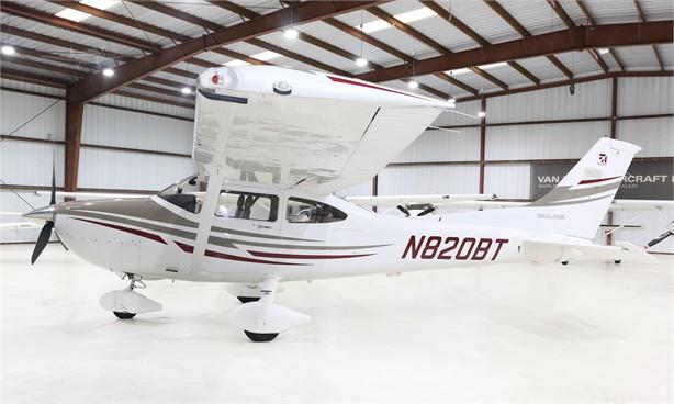 2005 CESSNA 182T SKYLANE Photo 2